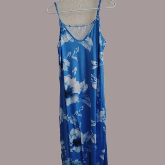 Blue with white floral sophisticated dress. Summer, Maxi, Hawaii, Vacation, fun - Picture 5 of 5
